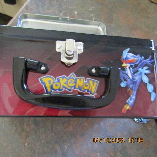 Pokémon Assorted Charizard Tin with Over 400 Cards May be Doubles Pokémon Disc - Picture 18 of 18