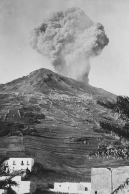 Stromboli Vulkan im Ausbruch 1912 4x6 FOTO