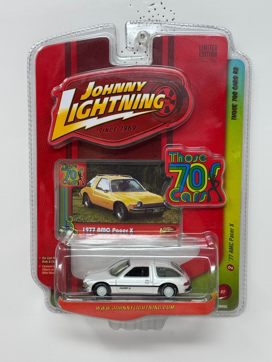 Johnny Lightning Those 70s Cars 1977 AMC Pacer X 1:64 Diecast