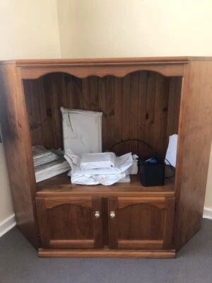Enclosed Tv Cabinet Entertainment Tv Units Gumtree Australia