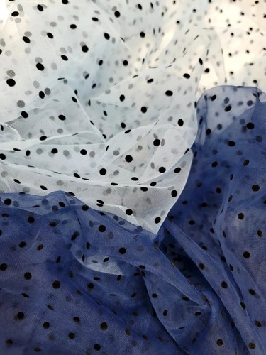 Marineblau Tüll Netz Stoff verkauft von The Yard schwarz Samt Tupfen für Kleid - Bild 4 von 11