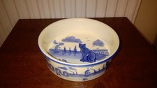 BLUE CAT  VINTAGE POTTERY DECORATIVE TRINKET BOWL DISH WHITE & BLUE