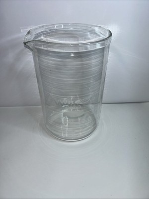 VWR 89000-230 Heavy-Duty Low-Form Beaker with a double-capacity scale