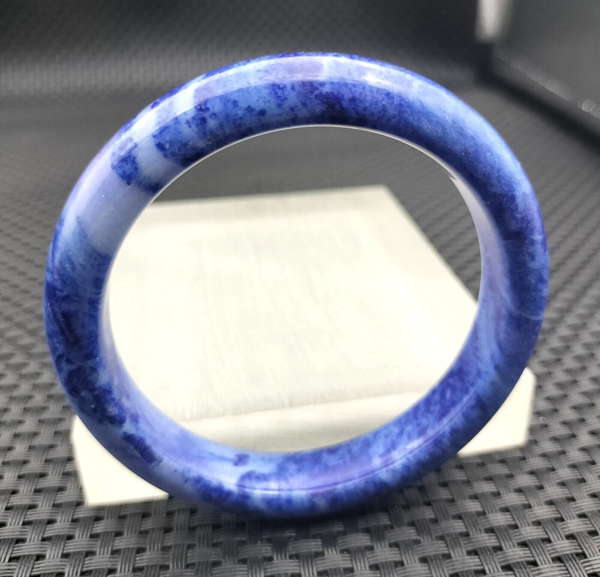 Blue jade bangle shop