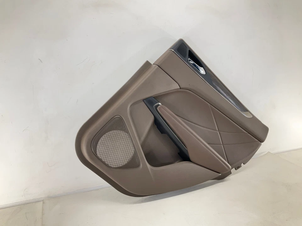 Panel de moldura interior de puerta de pasajero trasero derecho Lincoln MKC 15-19 OEM Foto 3 de 4