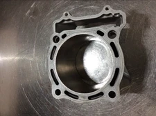 Suzuki LTR450 Cylinder  11211-45G00-0F0 Used Good Condition