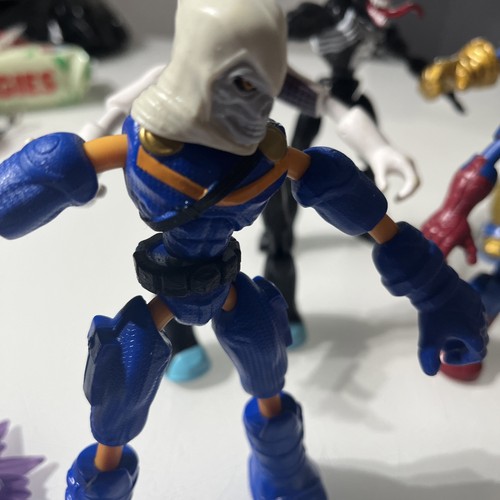 Marvel Bend & Flex Action Figure Bundle, Captain America, Thanos & Accessories - Picture 7 of 7