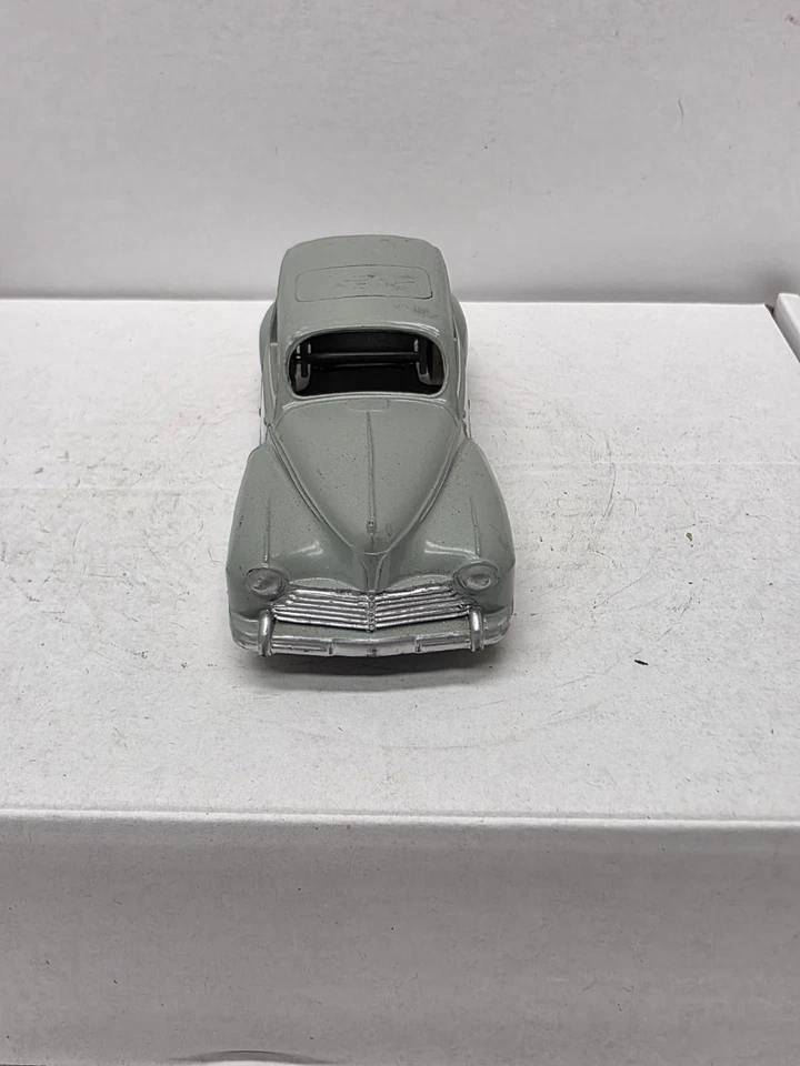 Dinky Toys F No. 24R Peugeot 203, Ventana Pequeña, Artículo Raro Foto 3 de 4