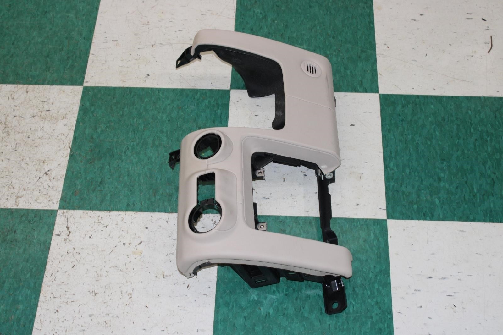 14-17 GHIBLI Tan Driver LH Lower Driver Dash Knee Bolster Trim Panel Factory OEM
