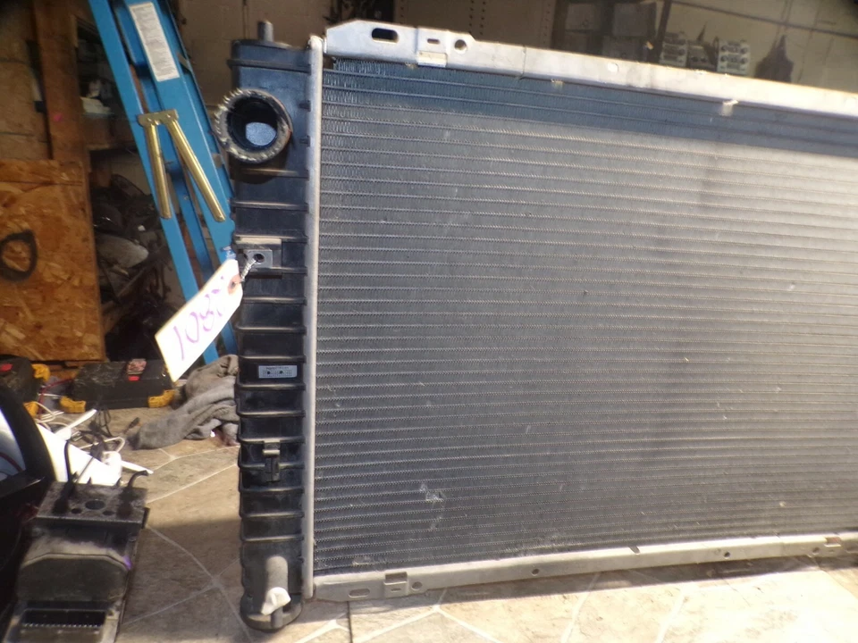 05-09 2005-2009 Ford Escape 06-09 Mercury Mariner radiador híbrido gasolina OEM Foto 3 de 4