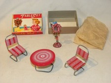 JOUET TOLE VINTAGE TIN TOY JAPAN DOLLHOUSE MINIATURE TABLE SET STAND CLOCK CHAIR