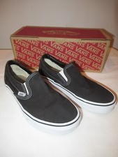 Vans Classic Slip On Shoe Sneaker in Black Size 7.5 US Womens - GPC - REDUCED