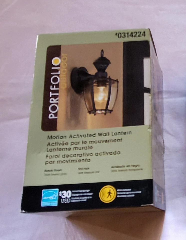 Portafolio Lote de Luces Exterior con Baja Tensión y Tecnología LED Foto 3 de 4