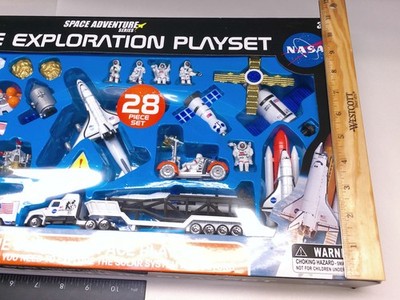 Space Shuttle NASA 28-Piece Playset Explore Kennedy Diecast Daron