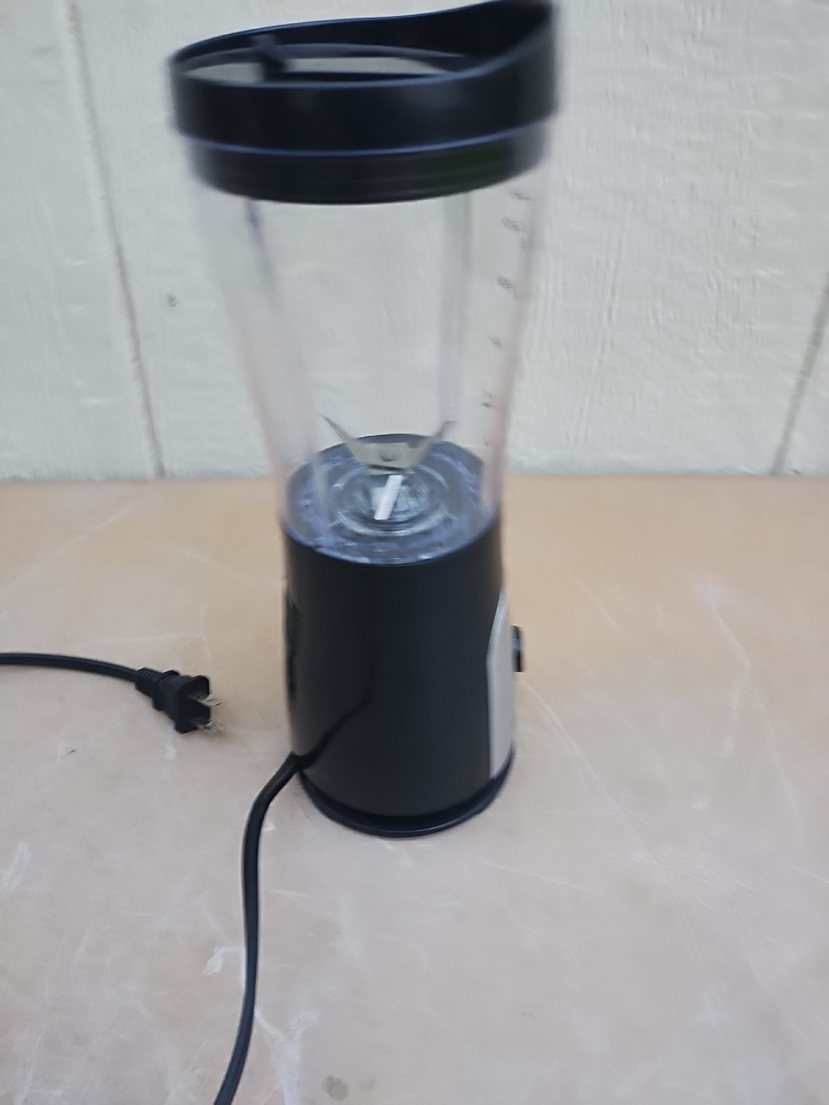 Toastmaster Mini 15 Oz Personal Blender  Black