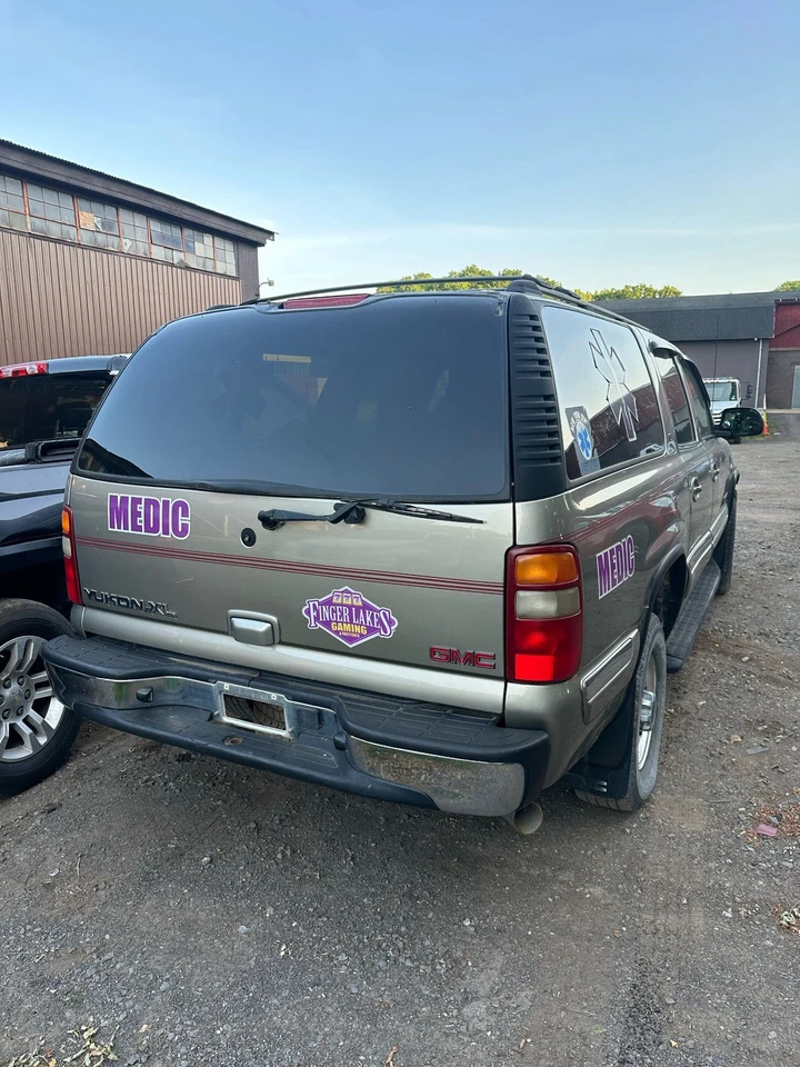 Used Left Quarter Glass fits: 2002 Gmc Yukon xl 2500 w/privacy tint L. w/telemat - Изображение 4 из 4