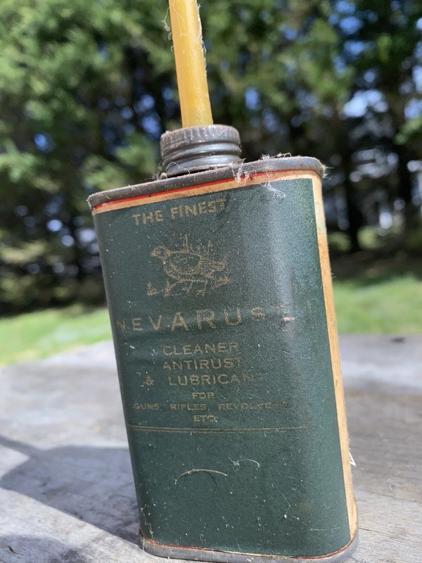 TUFF FIND!”NEVARUST”GUN OIL/OIL CAN! WINCHESTER/REMINGTON/GLOCK/RUGER/OLD TIN