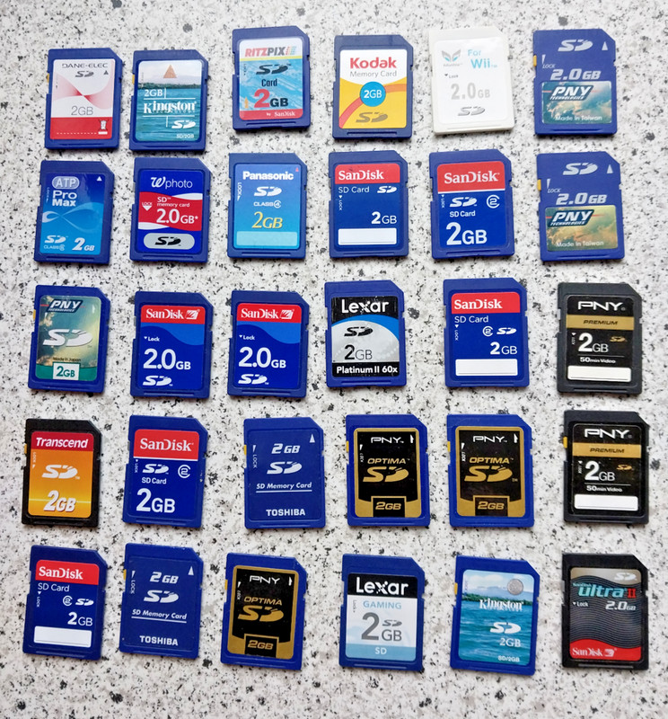 Huge lot 30 TESTED/FORMATTED 2GB SD/SDHC Memory Cards, Lexar, Sandisk etc
