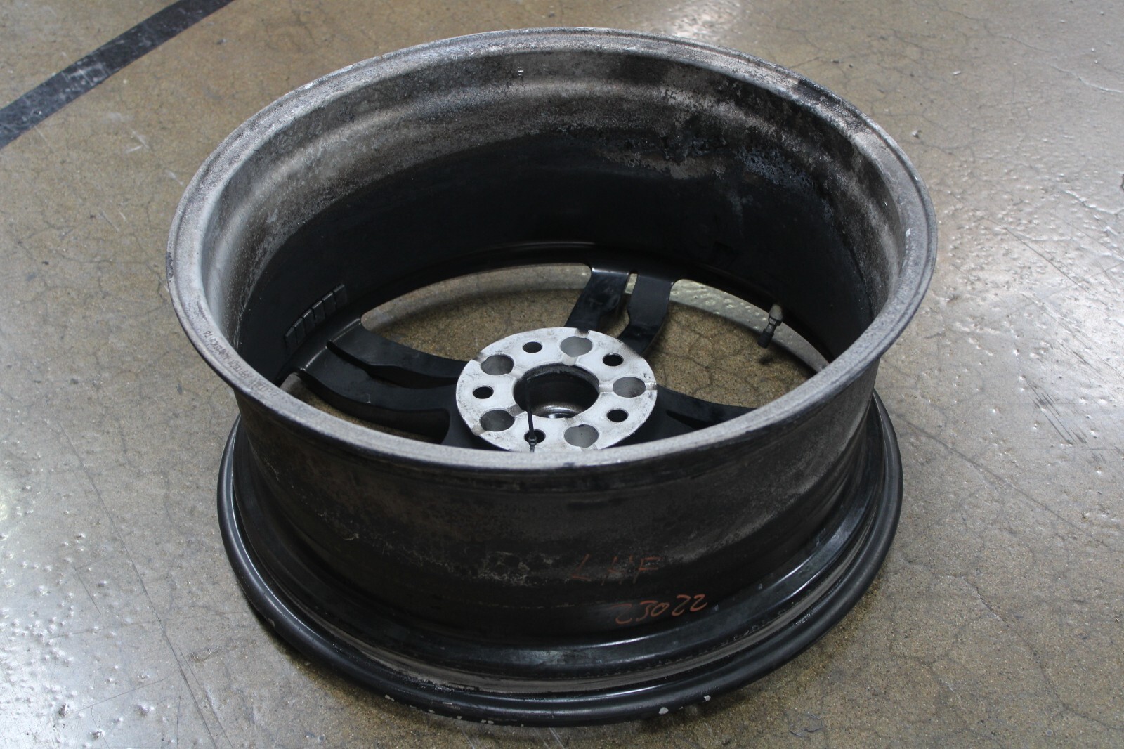 Ferrari GTC4 Lusso, Front Wheel, 20x8.5, Fire Dmg, Used, P/N 328870