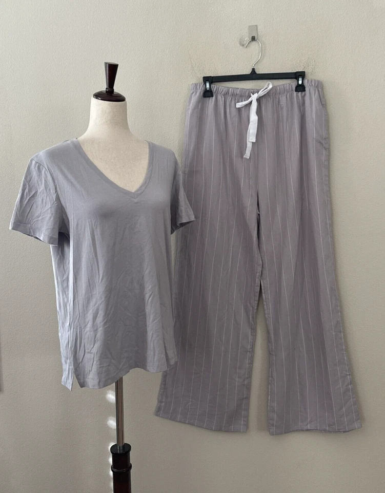 ¡NUEVO CON ETIQUETAS! Conjunto de pijama top y pantalón Felina para mujer talla L Mirielle manga corta cuello en V Foto 4 de 4