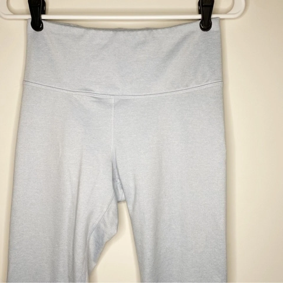Old Navy Active Cozecore Leggings Light Blue Gorpcore Outdoor Size Medium - Image 3 of 4