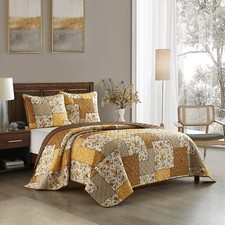 Stratford Park All Season Gold Floral 3 Piece Quilt Set King Size, an Array of