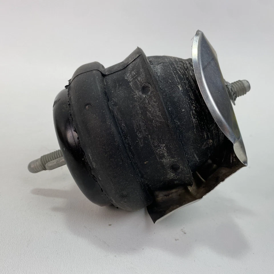 Genuine GM 09-11 Cadillac STS 3.6L Engine Motor Mount Passenger Side 25971092 - Image 2 of 4