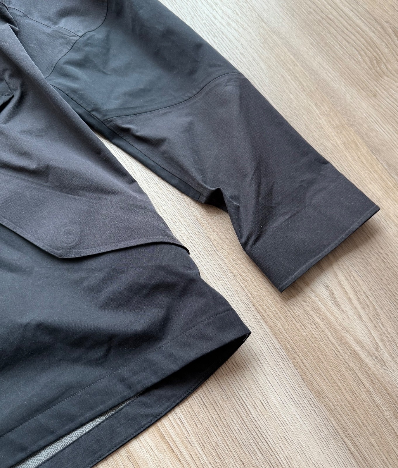 On Cloud Waterproof Explorer Jacket - image 7