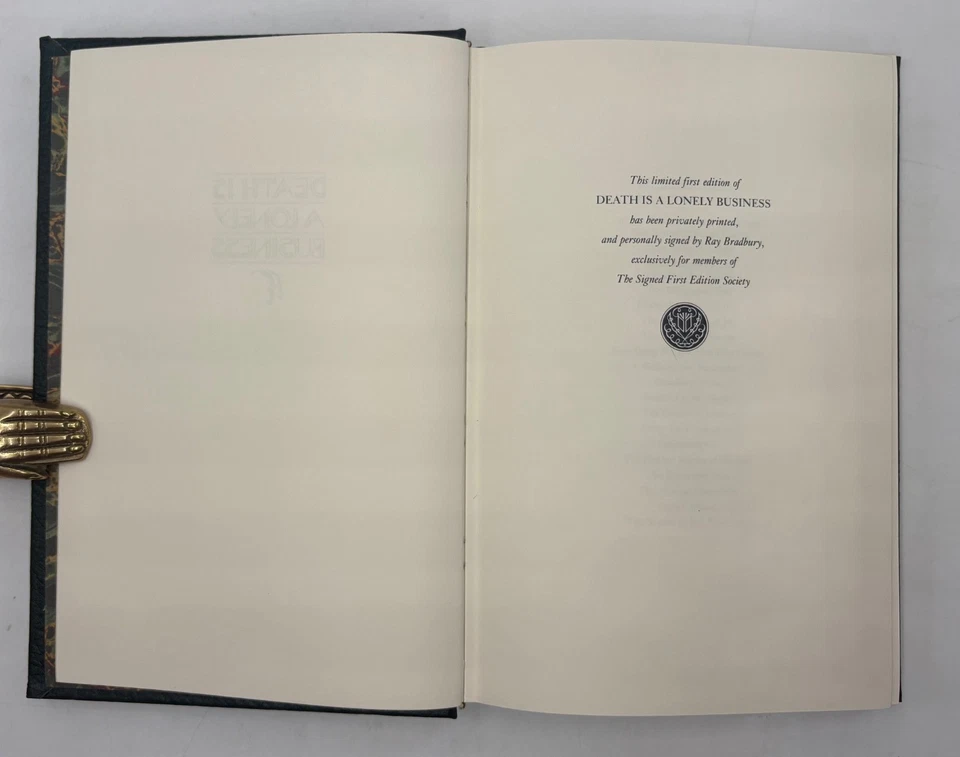 Death is a Lonely Business Ray Bradbury Signed First Franklin Library 1985 Foto 3 de 4