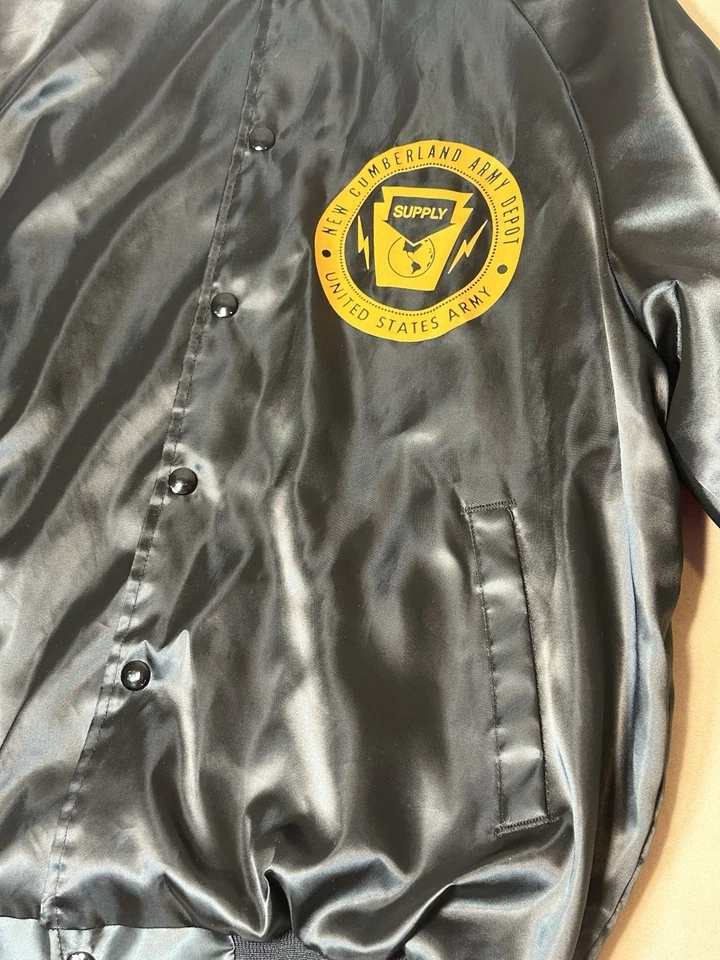 Army Depot New Cumberland Mens Satin Nylon XL Jacket Patched Button Snap Varsity - Image 2 of 4