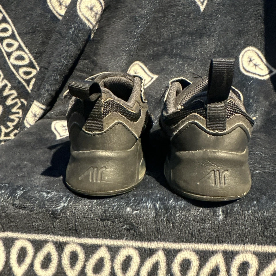 Nike Air Max 200 Triple Black Toddler Shoes Size 7C - Image 4 of 4