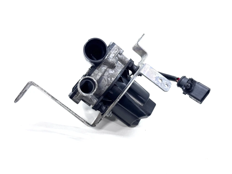 Bomba de aire secundaria Audi TT QUATTRO 2.0T 2016-2023 04E 959 231 B OEM 21 k millas Foto 3 de 4