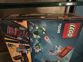 LEGO Marvel Super Heroes Iron Skull Sub Attack 76048 (RETIRED-SEALED)