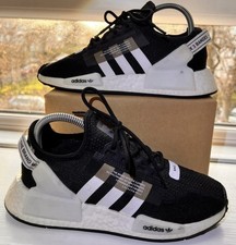 Adidas NMD R1 V2 Black And White Trainers Uk Size 5 Great Condition