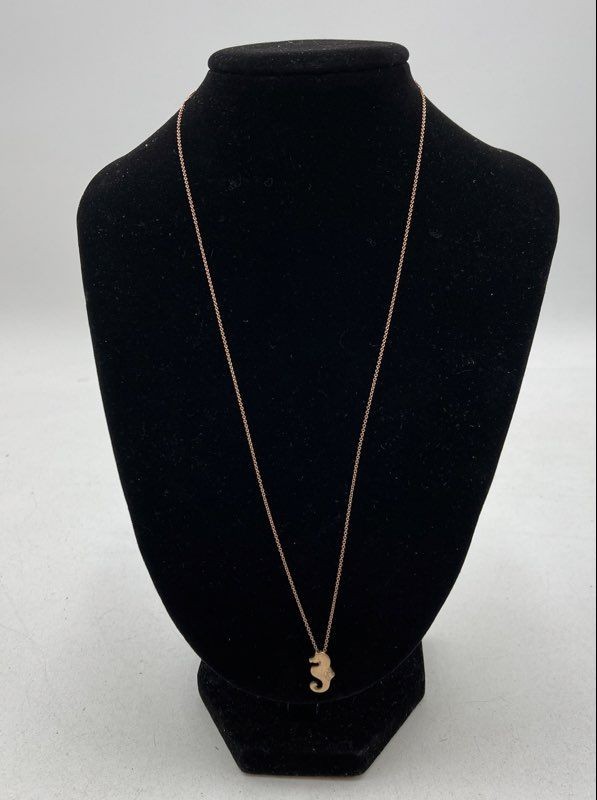 925 Sterling Silver Pendant And Chain Necklaces 5.74 Grams Lot Of 3