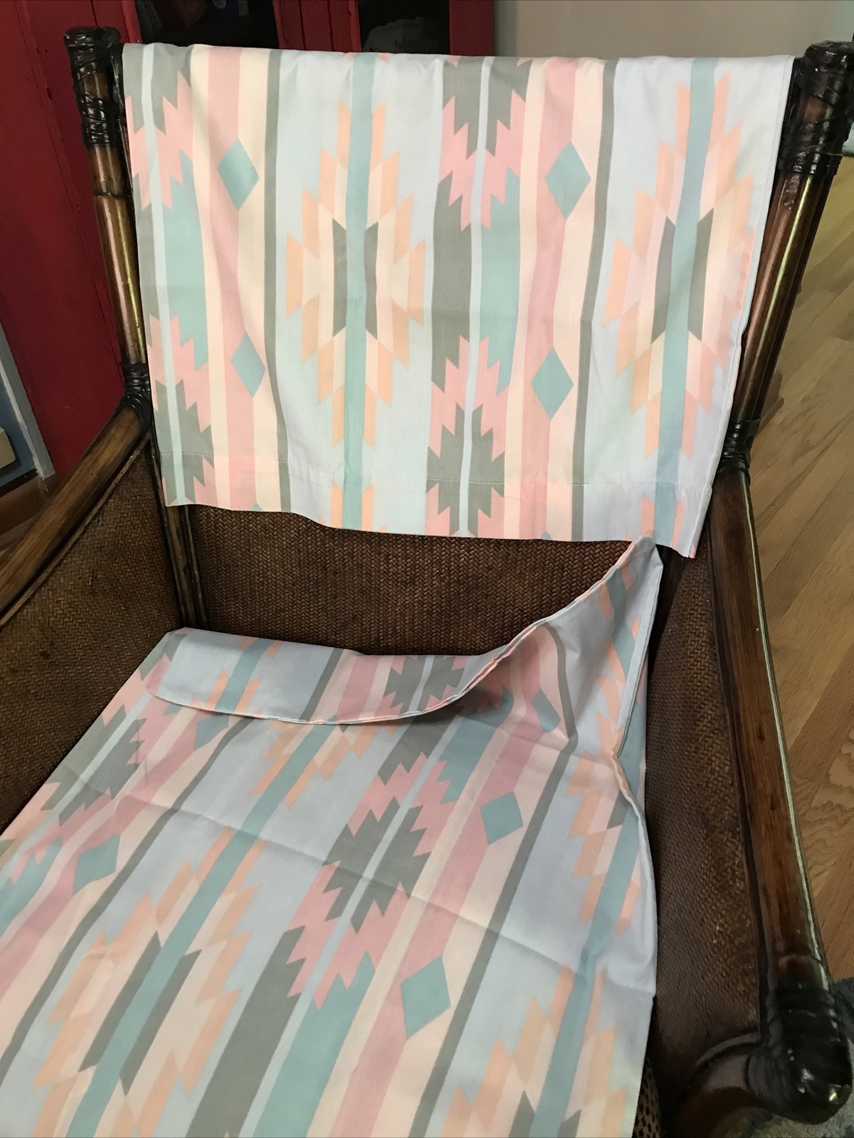 Two Lady Pepperell Standard Southwestern Pillowcases No Iron Percale