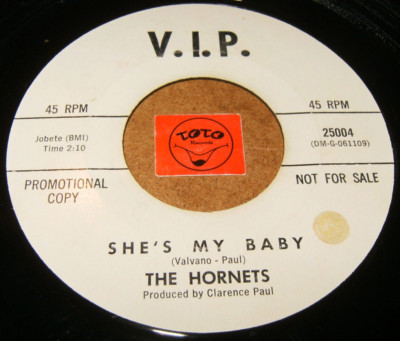 THE HORNETS - SHE'S MY BABY - GIVE ME A KISS  / LISTEN - SOUL RNB POPCORN