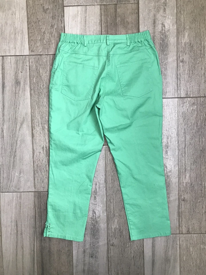 Hearts Of Palm Crop Stretch Pants Womens Size 6 Elastic Waist Mint Green 28x24 - Image 3 of 4