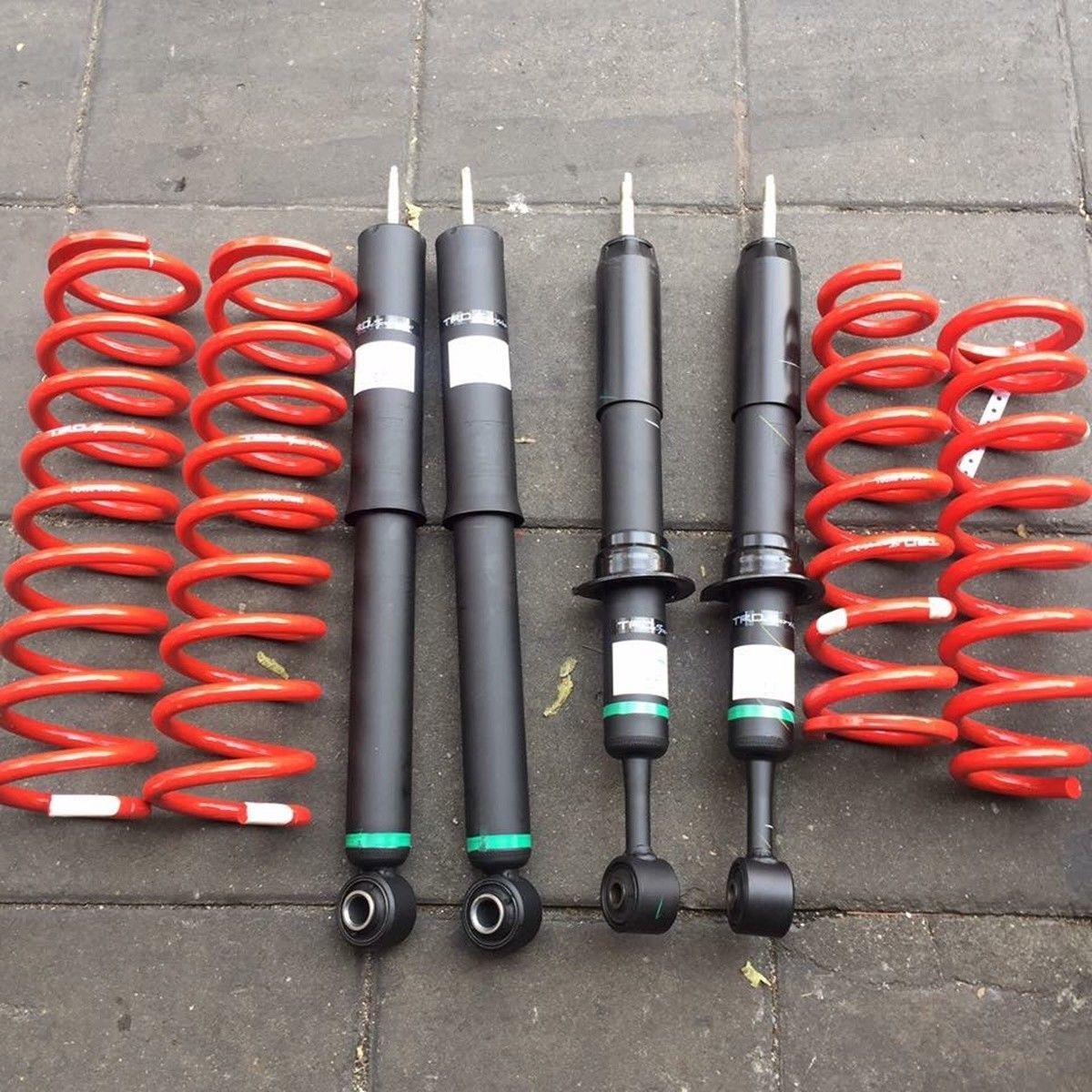 SET SHOCK ABSORBER WITH COIL SPRINGS TRD SERIES FIT TOYOTA