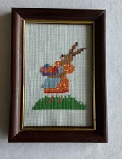 Stickbild Kreuzstich Ostern Osterhase Handarbeit fertig gerahmt