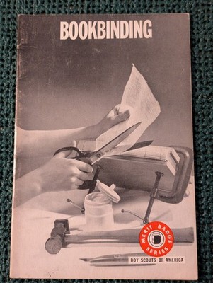 Bookbinding Merit Badge Pamphlet, Full Photo/Red Bull's Eye, 1970 Print