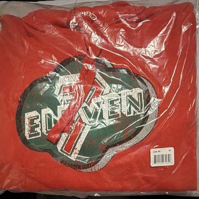 7-Eleven Red Logo Graphic Print Crew Neck Short Sleeve T-Shirt Men s M