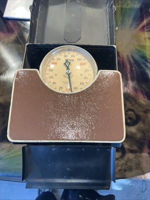 1917 Detecto Ace Metropolitan Train Luggage Scale 300lb Capacity Works Great VTG