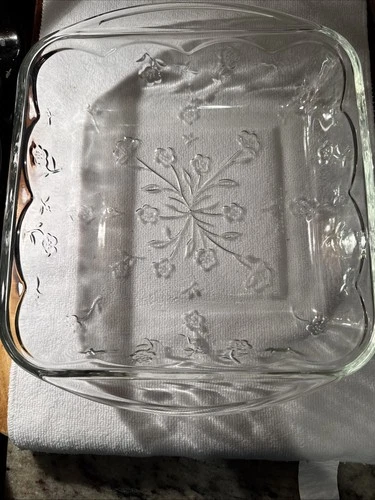 Vtg Anchor Hocking SAVANNAH Clear Floral Glass Baking Dish 9 X 9