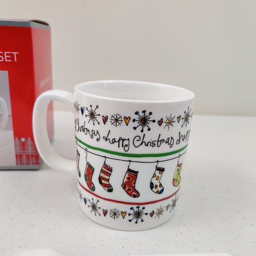 Holiday Lane Porzellan Becher und Löffel Set Frohe Weihnachten Strümpfe Geschenke - Bild 4 von 5