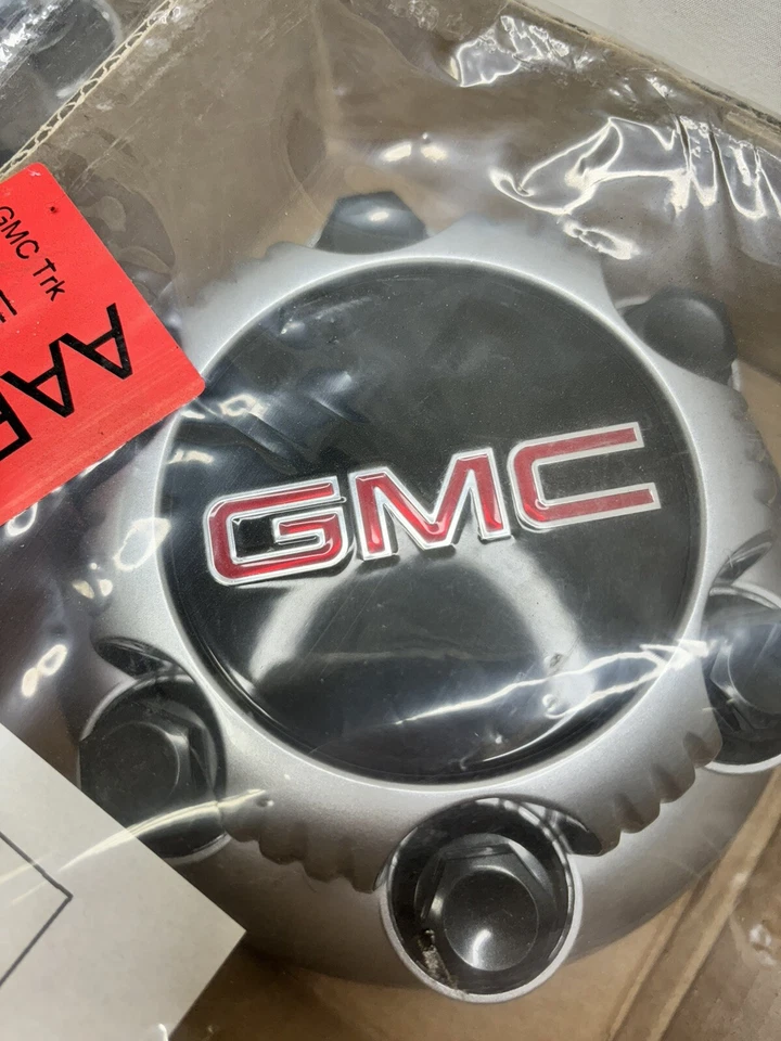 OEM GM 4 PIEZAS GMC Sierra 1500 Yukon Savana Buje-6 tacos TAPA CROMADA 16" 17" Ruedas Foto 4 de 4