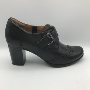 clarks artisan oxfords