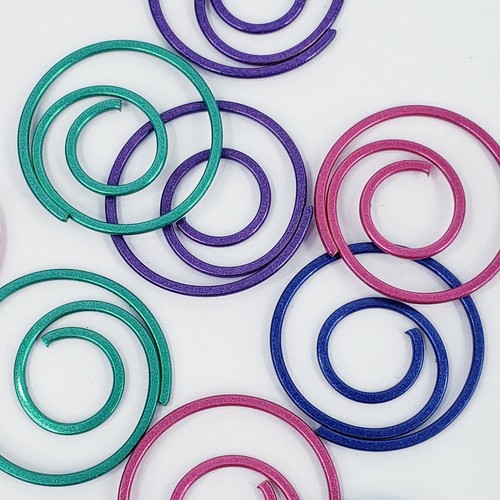 12 Bright Pearl Spiral Clips 4 Clrs Spirals Cardmaking Scrapbooking Paper Crafts - 第 1/4 張圖片