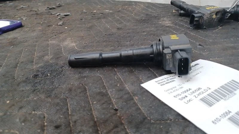 2021 Nissan Frontier Coil/Ignitor 2420338 - Image 2 of 4