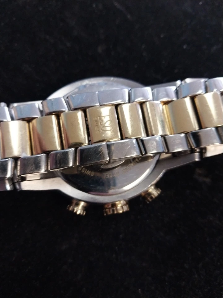 Cronógrafo suizo Movado Esq dos tonos oro y plata funcionando Foto 2 de 4